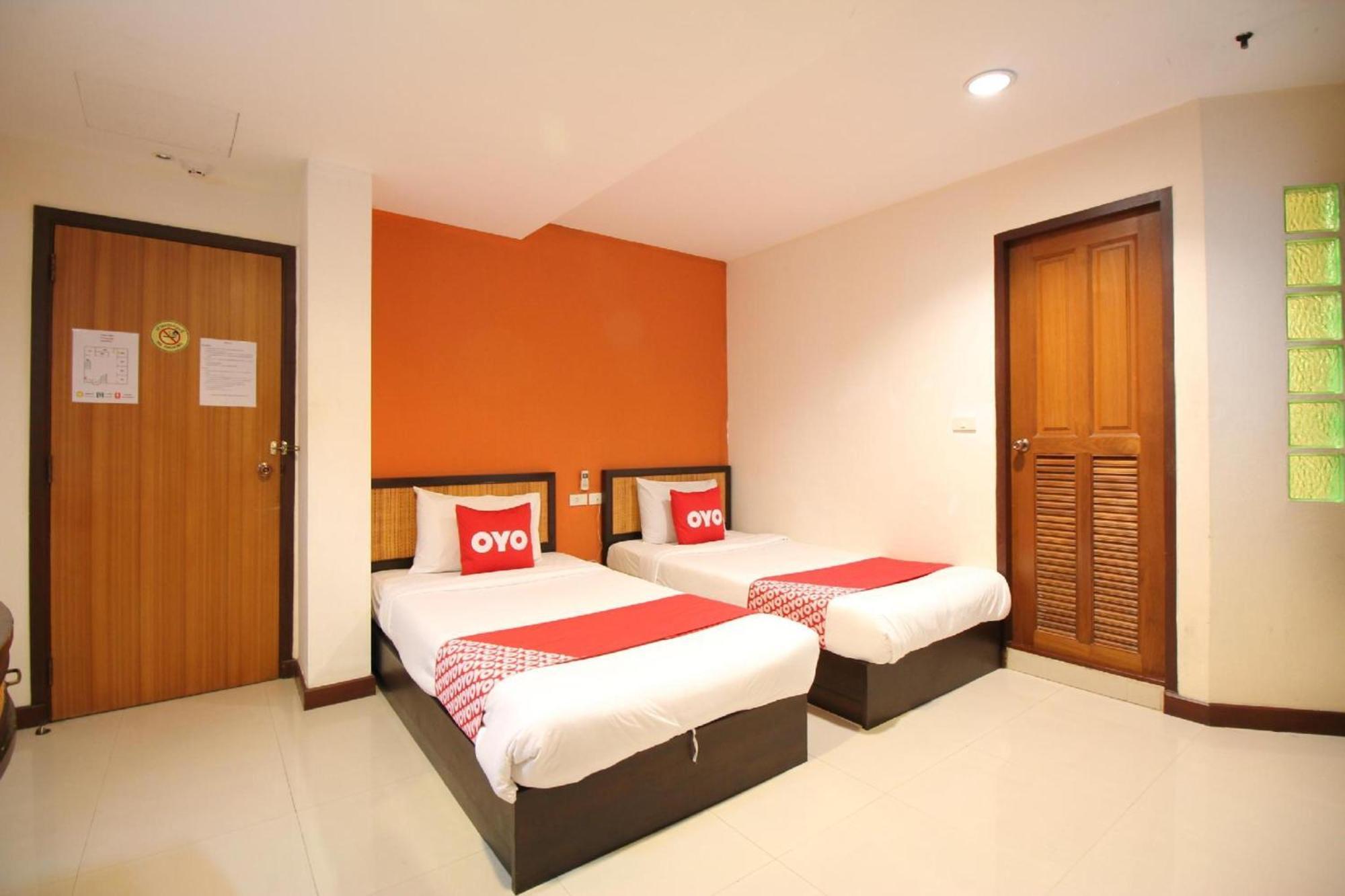 Pannee Lodge Khaosan - Sha Plus Banguecoque Exterior foto